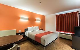 Motel 6-Moosomin, Sk